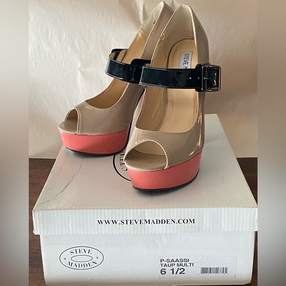 STEVE MADDEN PLATFORM PEEP TOE HEELS